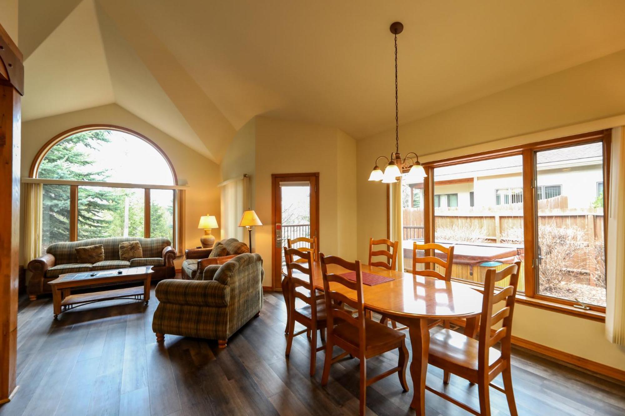 Meadow Lake Resort & Condos Columbia Falls Exterior photo