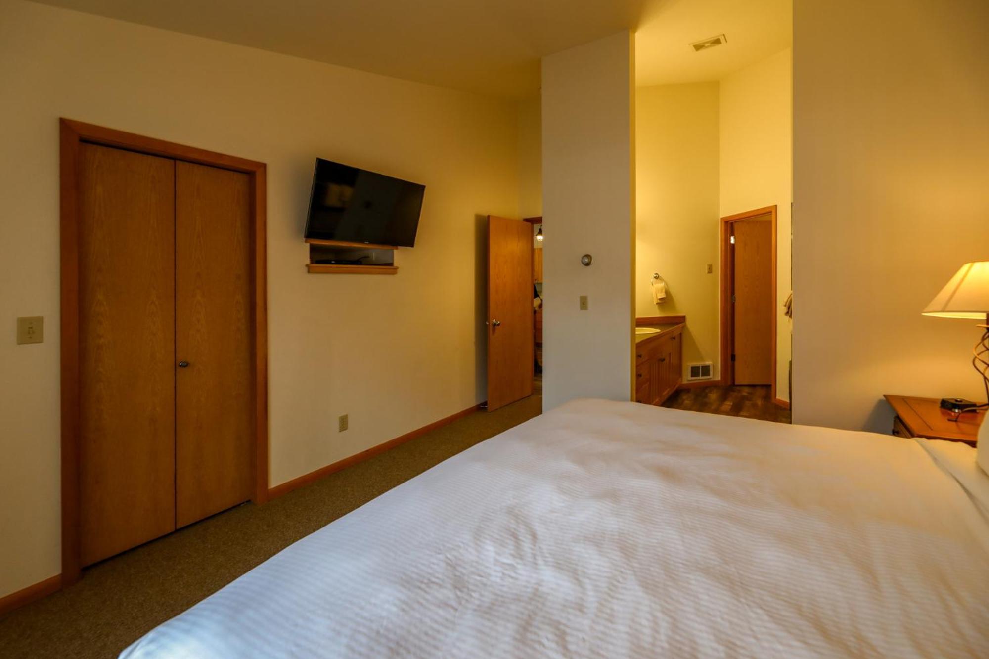 Meadow Lake Resort & Condos Columbia Falls Exterior photo